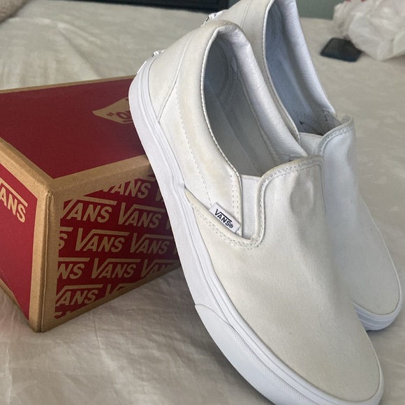 VANS - Picture 3 of 5